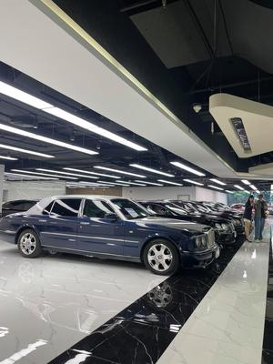 廣州車(chē)天車(chē)地二手車(chē)銷(xiāo)售中心 歡迎來(lái)到廣州車(chē)天車(chē)地二手車(chē)銷(xiāo)售中心,買(mǎi)賣(mài)車(chē)輛的首選之地。